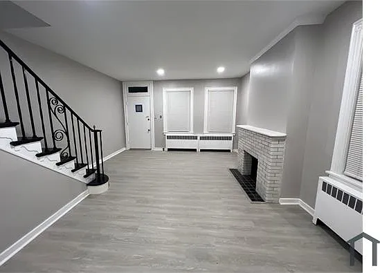 6400 Oxford Ave — Photo 7