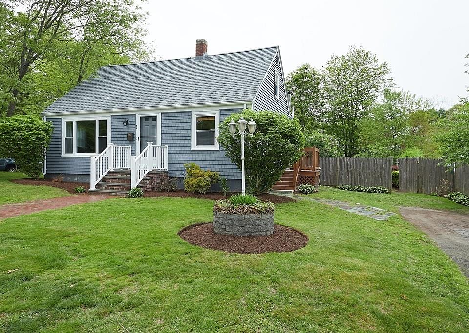 1st image of 74 Clarendon St