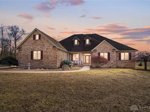 3875 E Pitchin Rd, Springfield, OH 45502