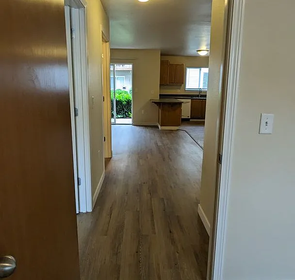 Wellesley Park Apartments — Photo 18