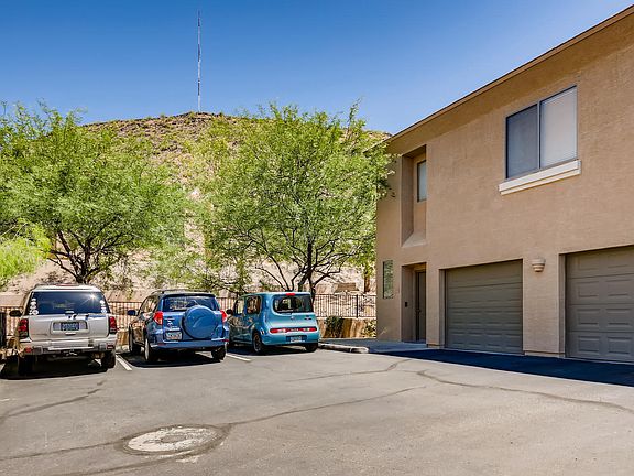 2nd image of 1716 W Cortez St #220
