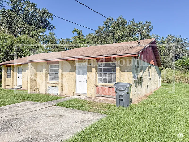 2 bed, 1.5 bath, 946 sqft, $1,450 — Photo 1
