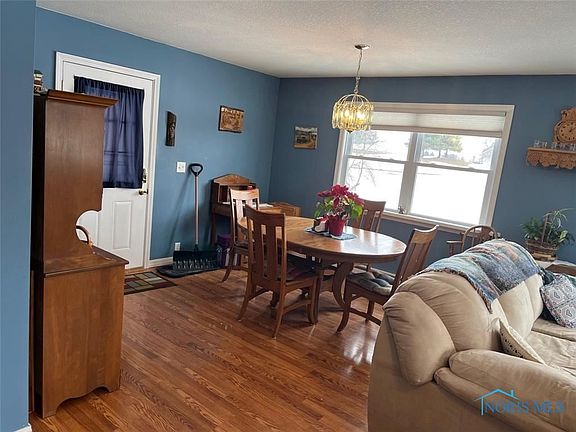 4th image of 2215 Township Road 229