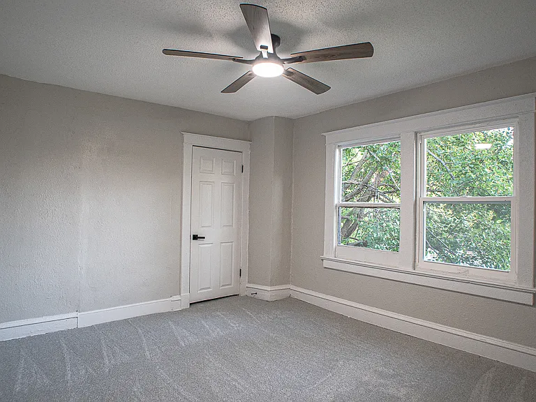 3417 Bellefontaine Ave — Photo 27
