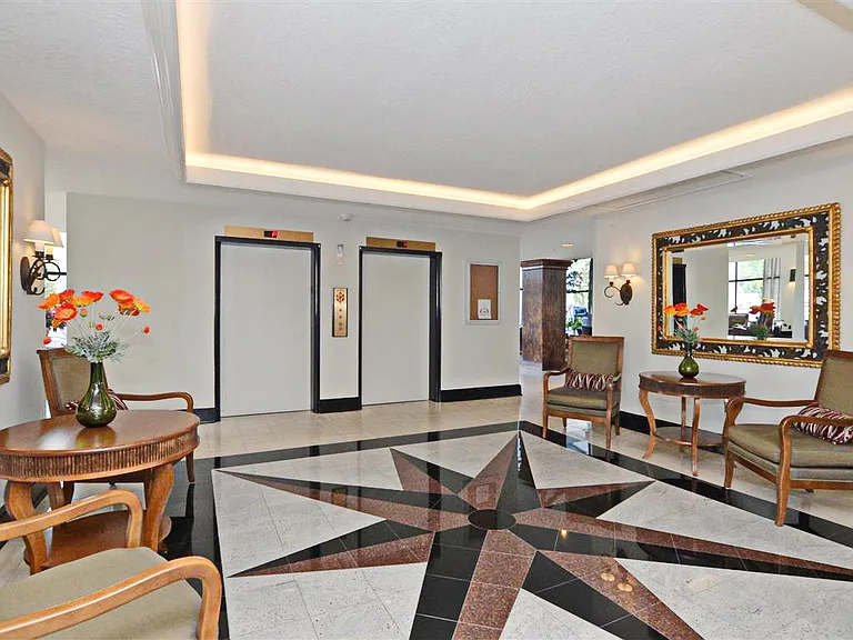400 E Colonial Dr #703 — Photo 39