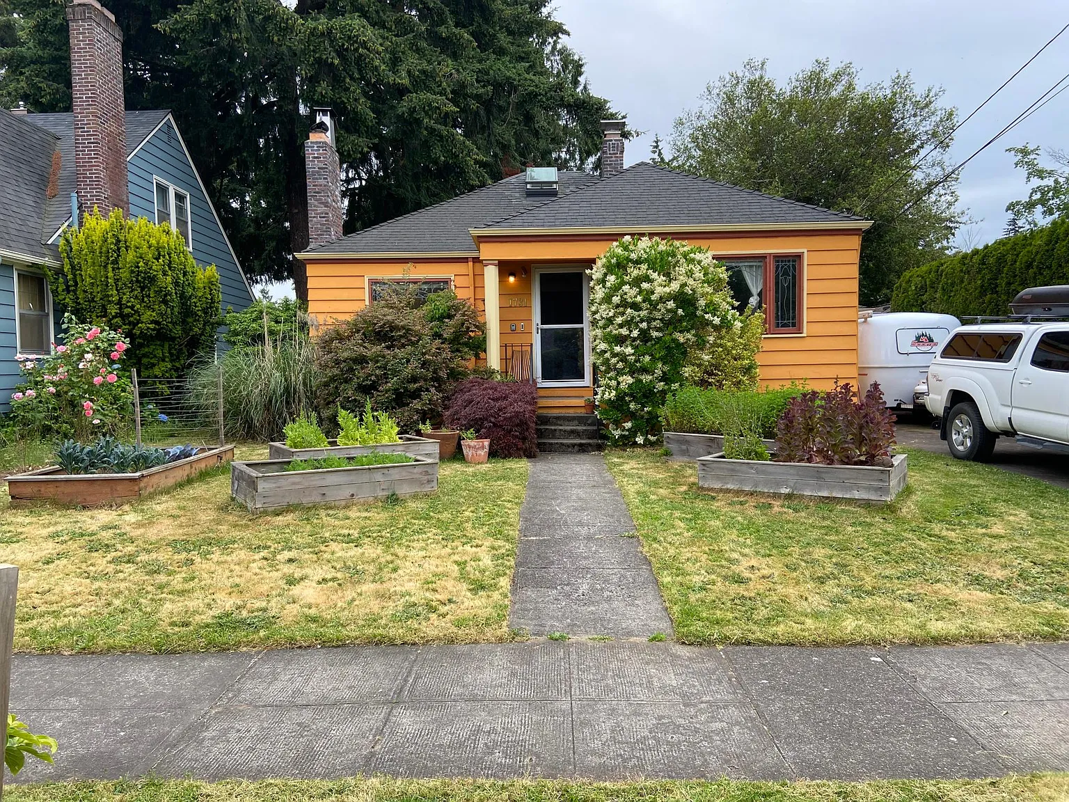 3 bed, 1866 sqft, $3,200 — Photo 1
