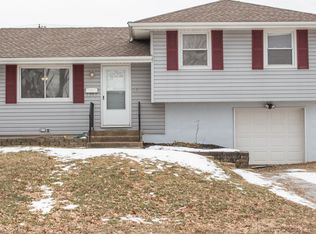 7301 NE 46th St, Kansas City, MO 64117