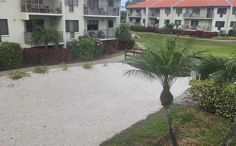 1515 Pinellas Bayway S #17 — Photo 30