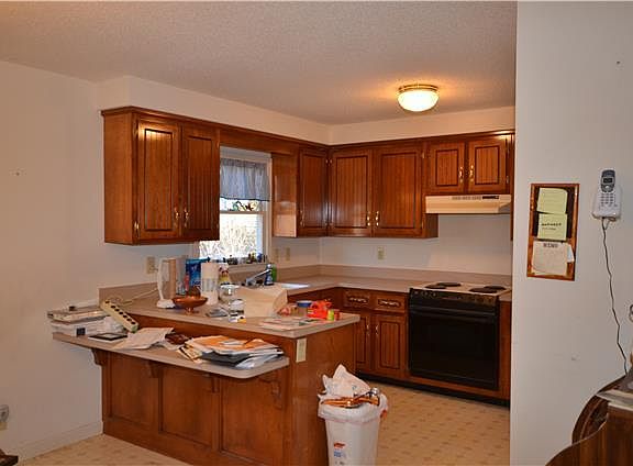 3rd image of 149 Old Farmers Rd