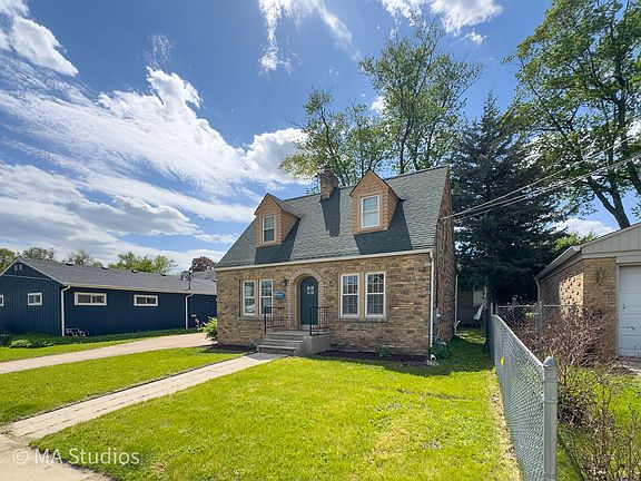 3rd image of 216 Wilcox Ave
