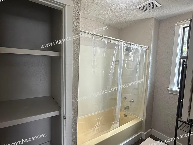 1202 W 151st St — Photo 13