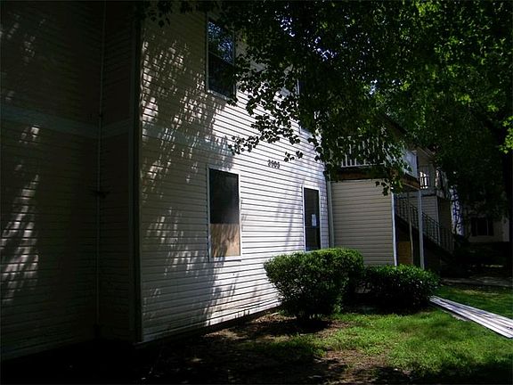 2nd image of 3605 Woodbriar Cir APT C