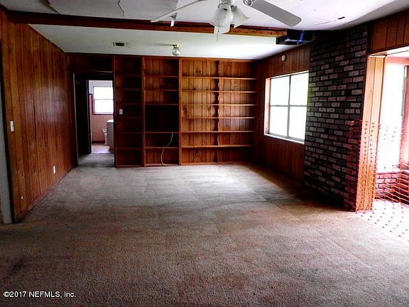 4th image of 7456 Greenway Dr