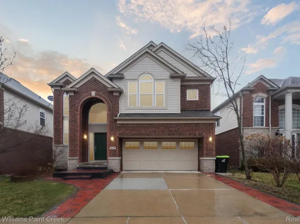 45168 N Bartlett Dr W, Novi, MI 48377