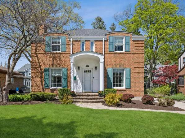 349 E Ridge Ave, Elmhurst, IL 60126