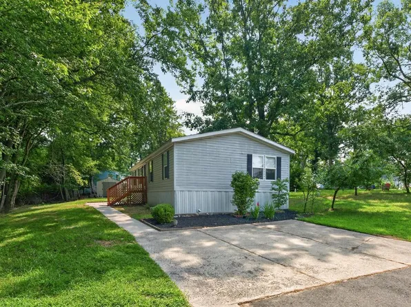 3437 New Moon St, Browns Mills, NJ 08015