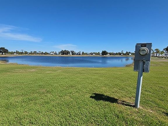 2nd image of 115 Rhett Blvd