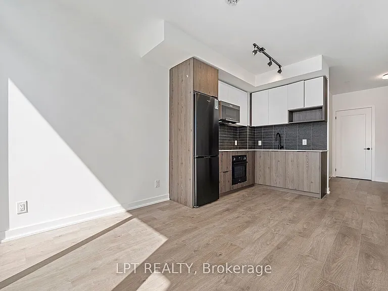 5 Defries St #1201 — Photo 12