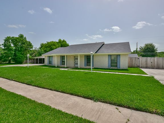 2nd image of 12318 Clear River Dr