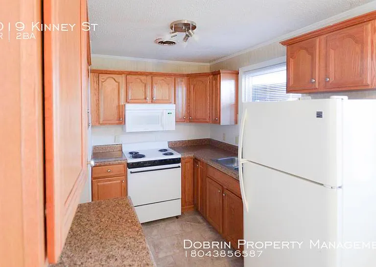 1019 Kinney St — Photo 2
