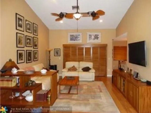 309 NW 95th Ave, Fort Lauderdale, FL 33324