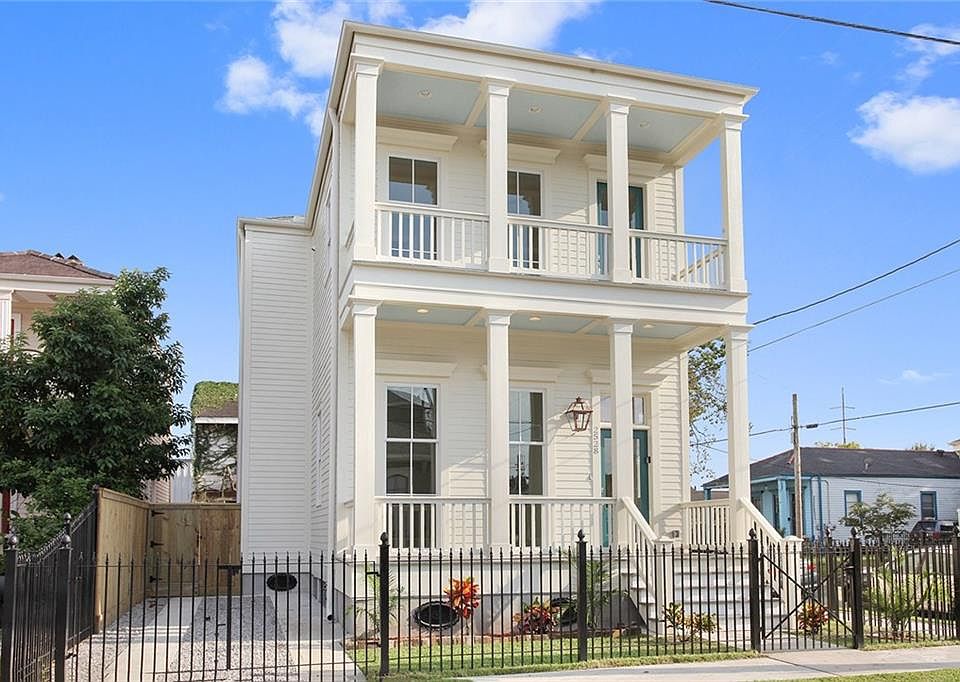 1st image of 2528 Saint Thomas St