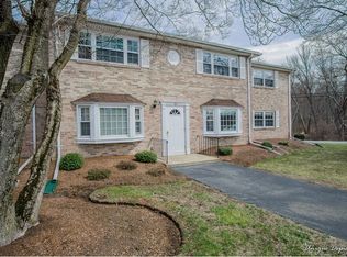 30C Washington Park Dr APT 10, Andover, MA 01810