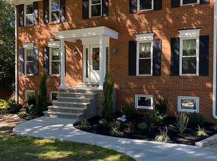 945 Cherrywood Dr, Lexington, KY 40515