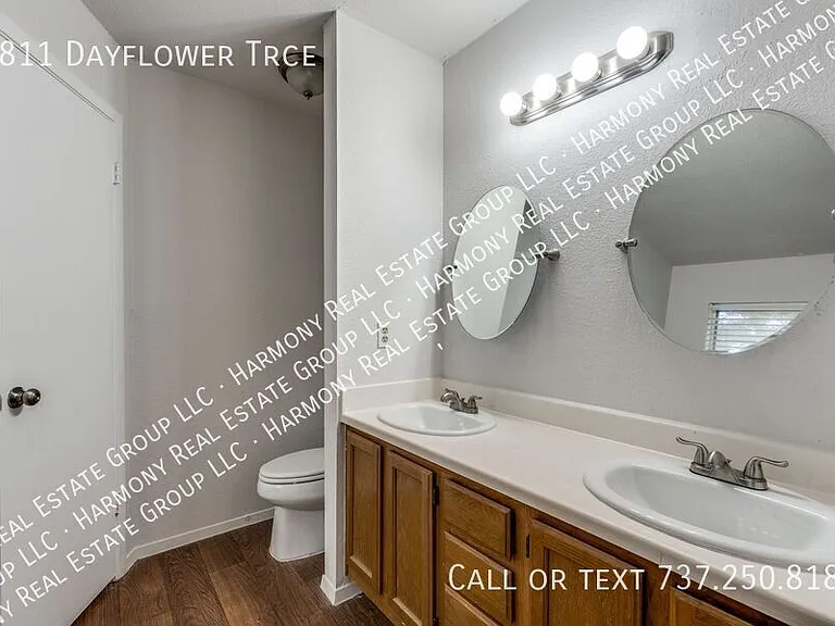 1811 Dayflower Trce — Photo 13