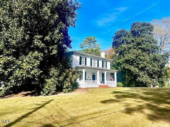 303 High St, Oxford, NC 27565