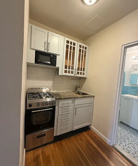 1494 2nd Ave #5B — Photo 7