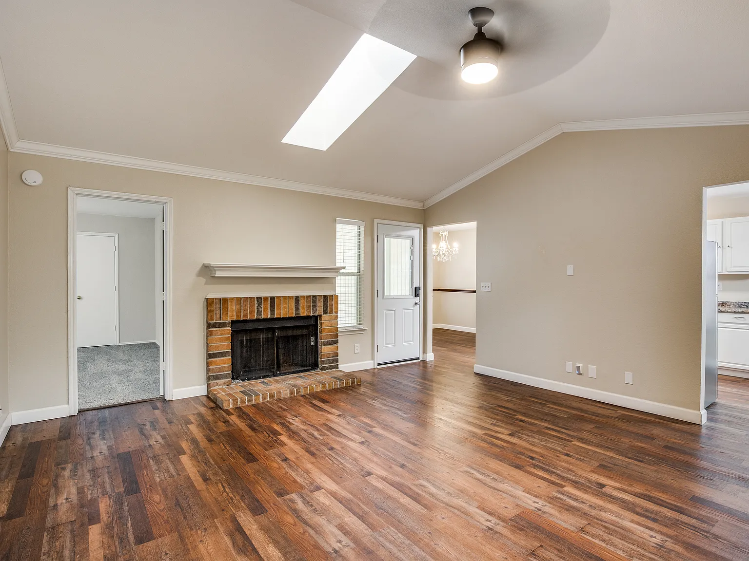 Fort Worth, TX - House - $2,095.00 Available June 2024 — Photo 2