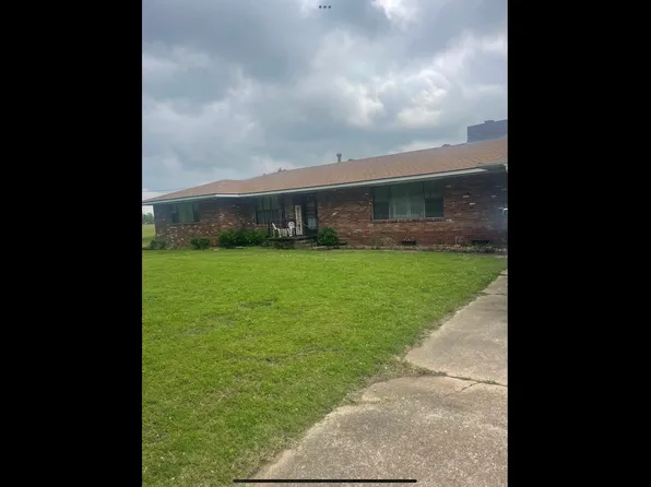 407 E Walnut St, Tuckerman, AR 72473