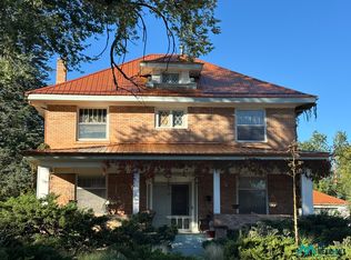 1213 6th St, Las Vegas, NM 87701