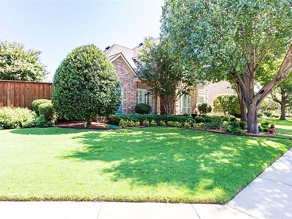 3rd image of 5937 Brookhaven Dr
