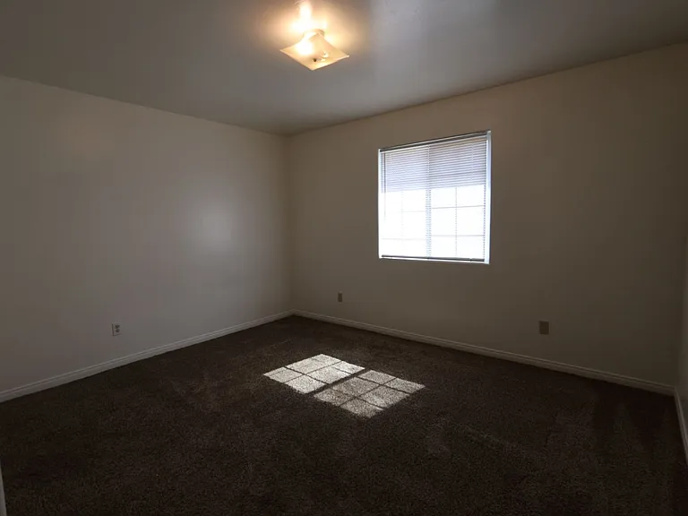 448 S Oildale Dr #A — Photo 16