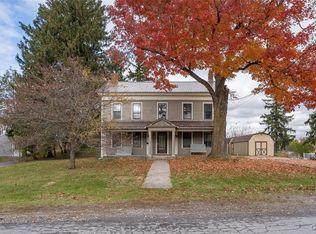 25 Garden Rd, Philadelphia, NY 13673