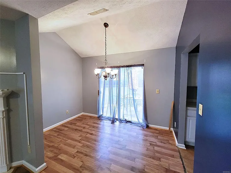 3248 Meadow Walk Ln — Photo 6