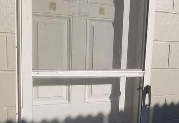 2nd image of 1585 Maxwell Ln