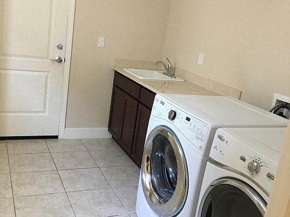3rd image of 669 W Tramonto Dr