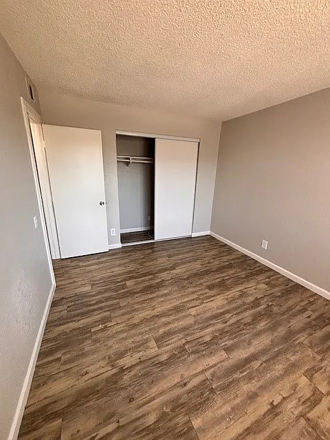 2 bed, 1000 sqft, $1,950 — Photo 1