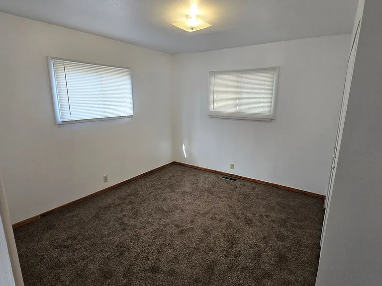 1000 California Ave — Photo 7