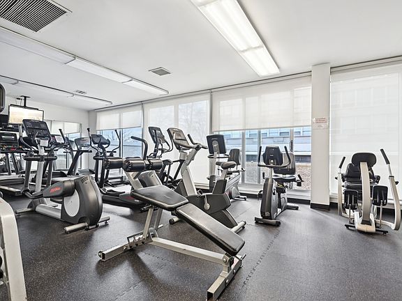 4th image of 4800 S Chicago Beach Dr APT 1507S