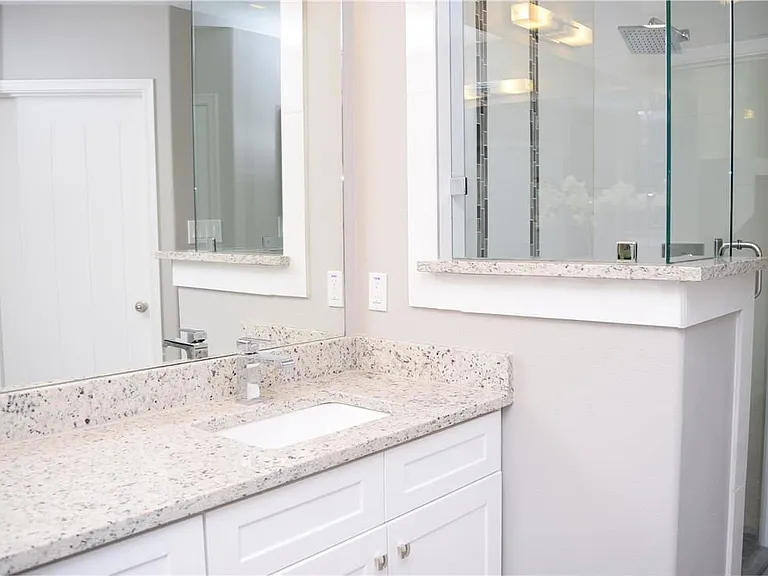 121 Kimbel Kourt — Photo 14