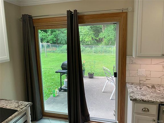 5th image of 200 Cooper Ln