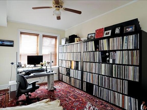 3rd image of 3618 N Hermitage Ave APT 2