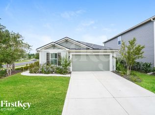 725 Chandler Dr, Saint Johns, FL 32259