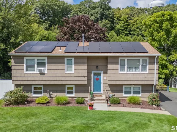 56 Pinecrest Drive, Waterbury, CT 06708