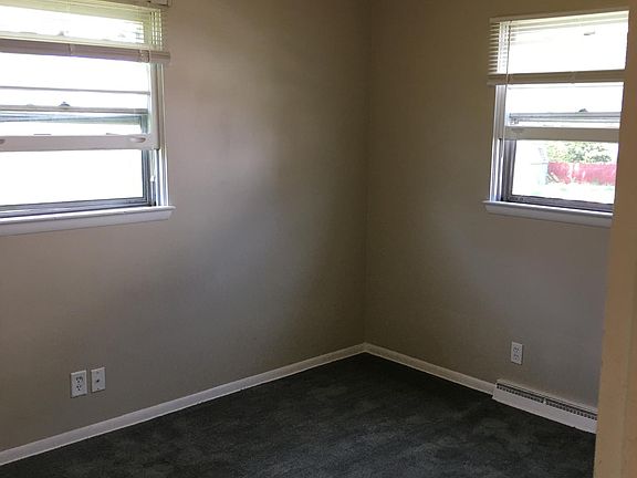 3rd image of 5083 Wardcliff Dr