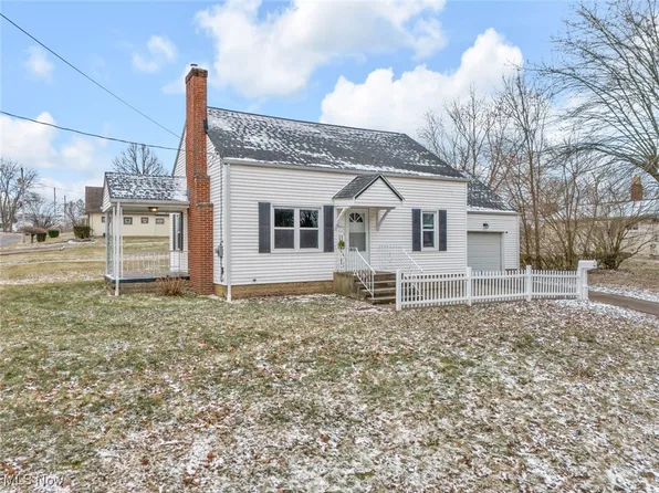 206 25th St SE, Massillon, OH 44646